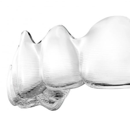 Image of an Invisalign aliner